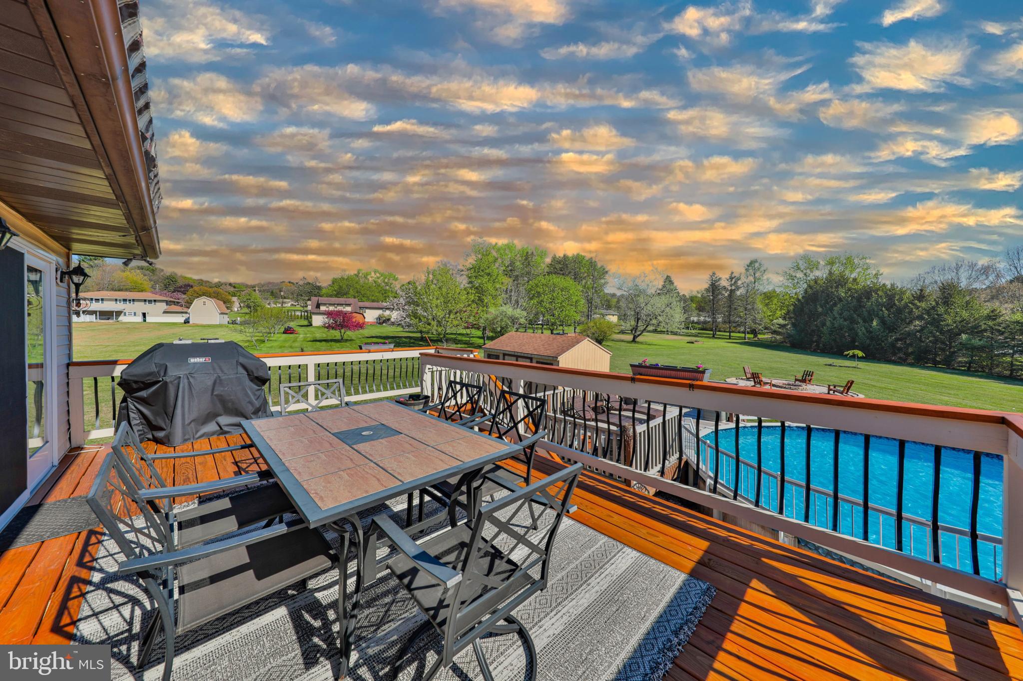 TOWAMENSING - Residential