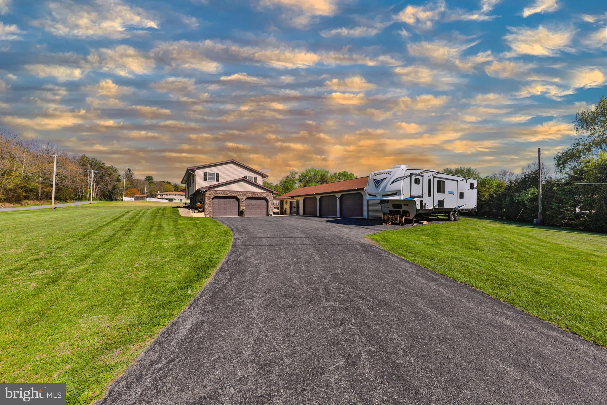 TOWAMENSING - Residential