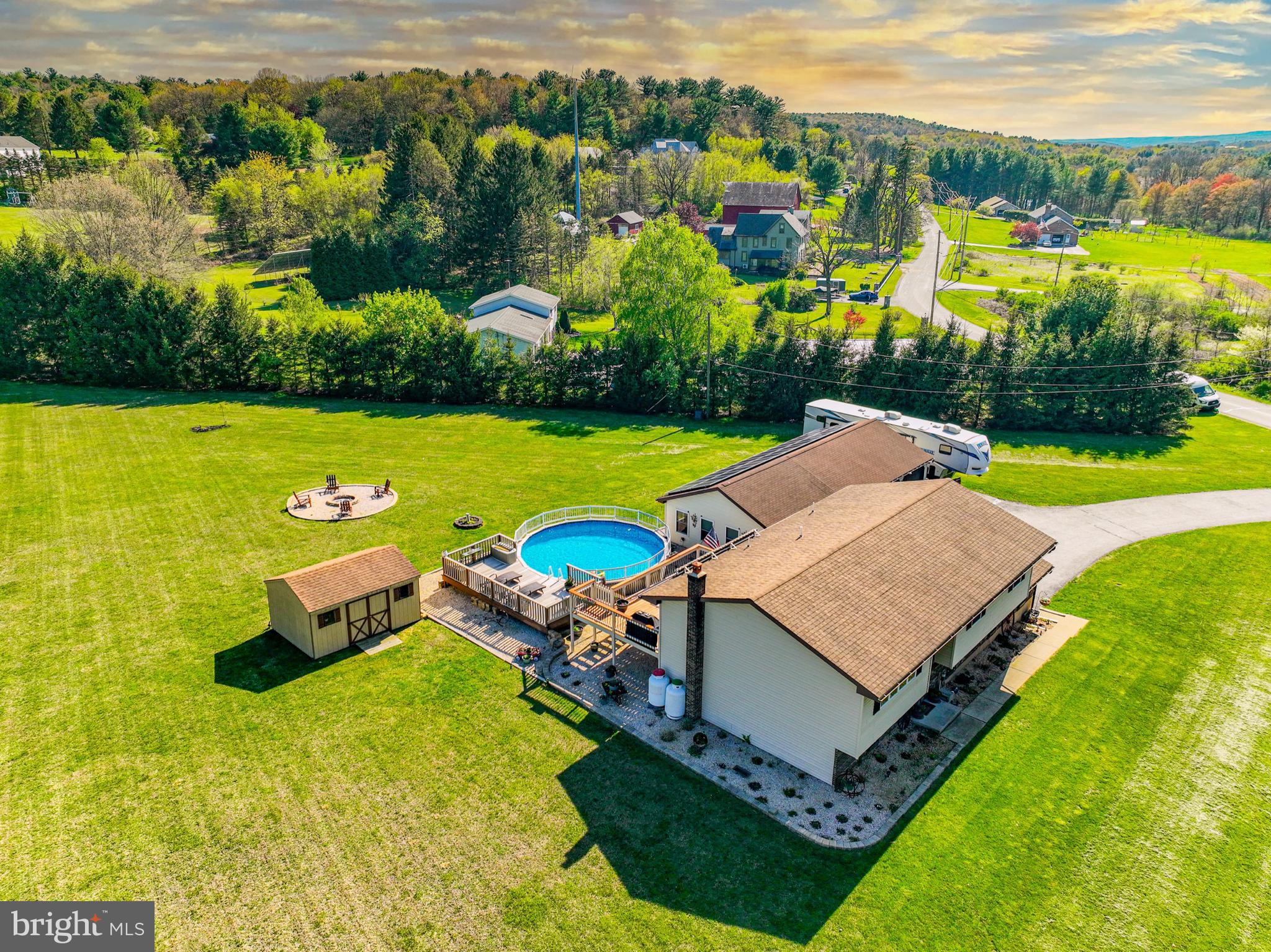 TOWAMENSING - Residential