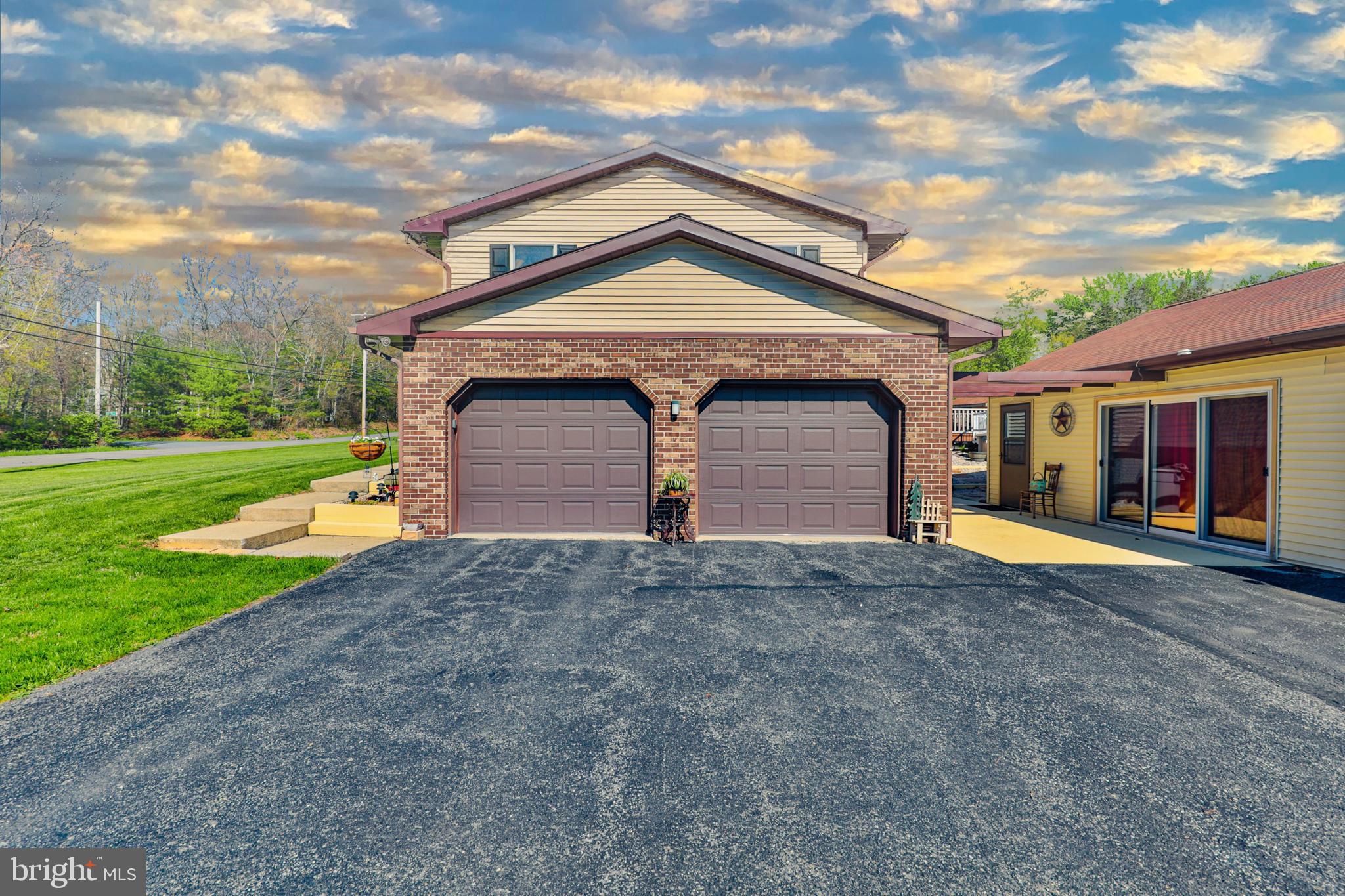 TOWAMENSING - Residential