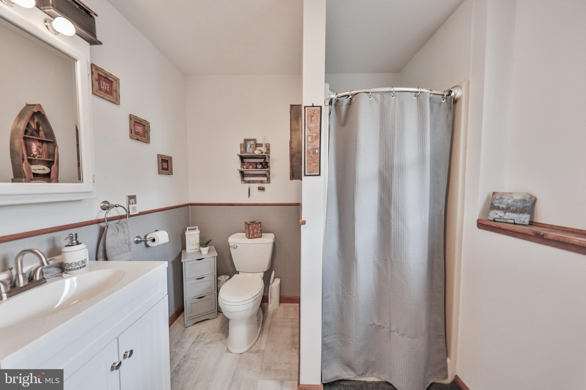TOWAMENSING - Residential