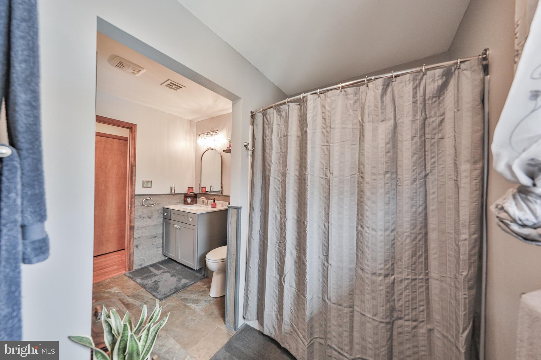 TOWAMENSING - Residential