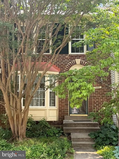 5440 NEW LONDON PARK DRIVE FAIRFAX VA 22032