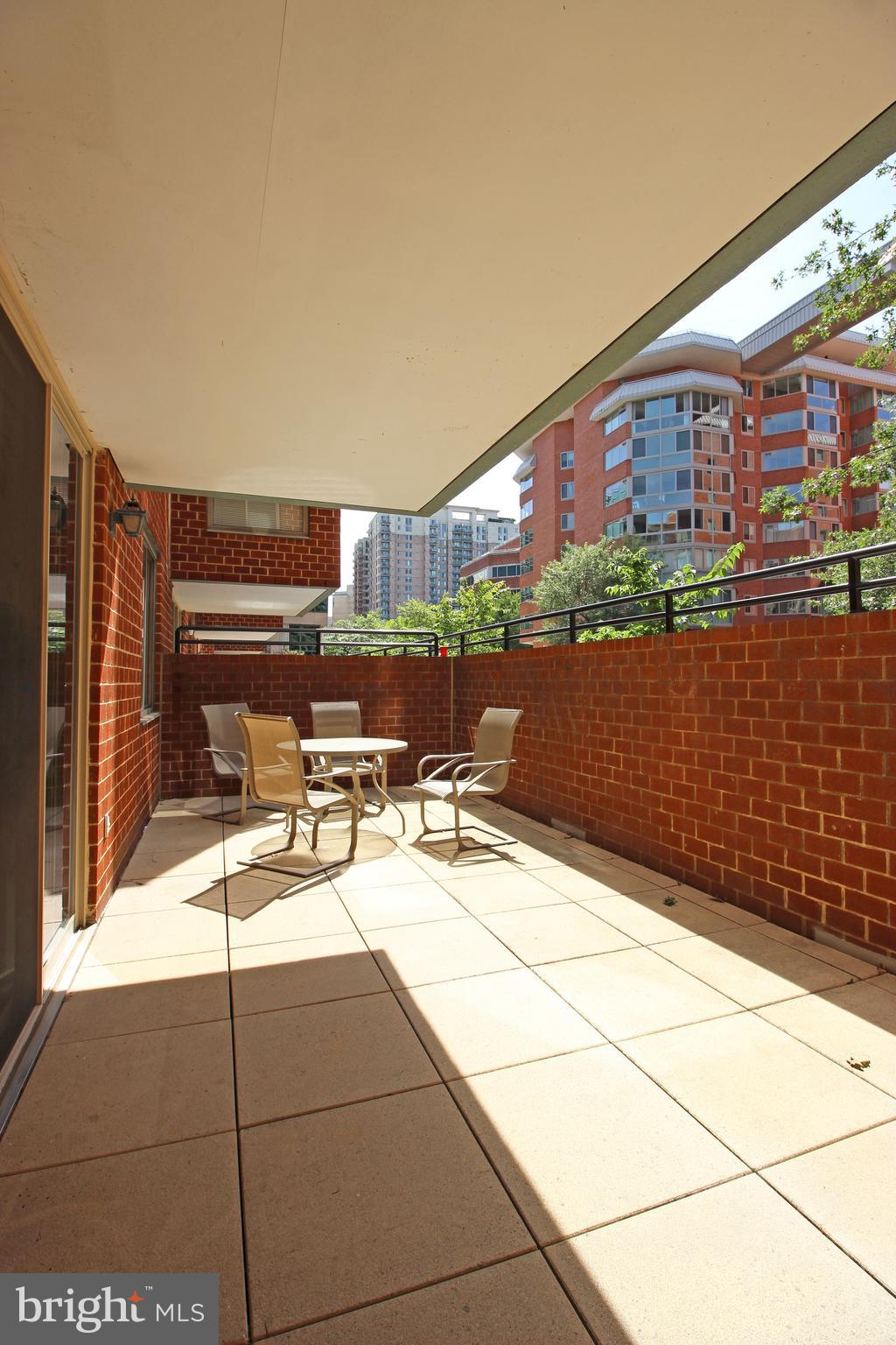 WINDSOR PLAZA - Residential Lease