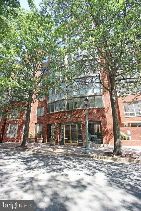 1045 UTAH STREET 108 ARLINGTON VA 22201