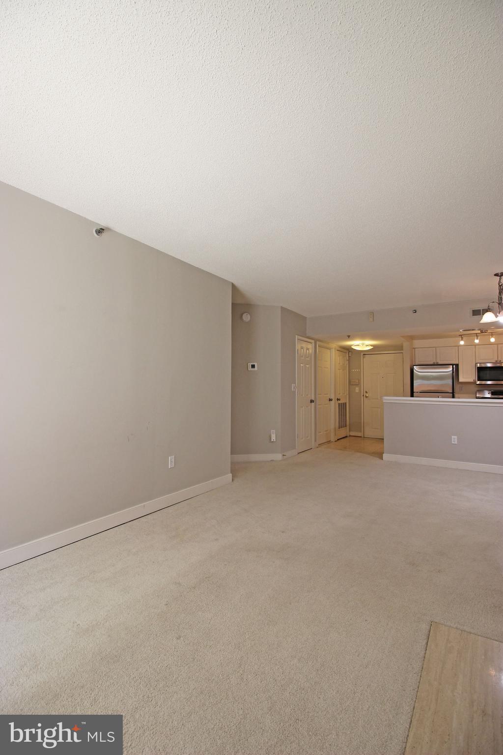 WINDSOR PLAZA - Residential Lease