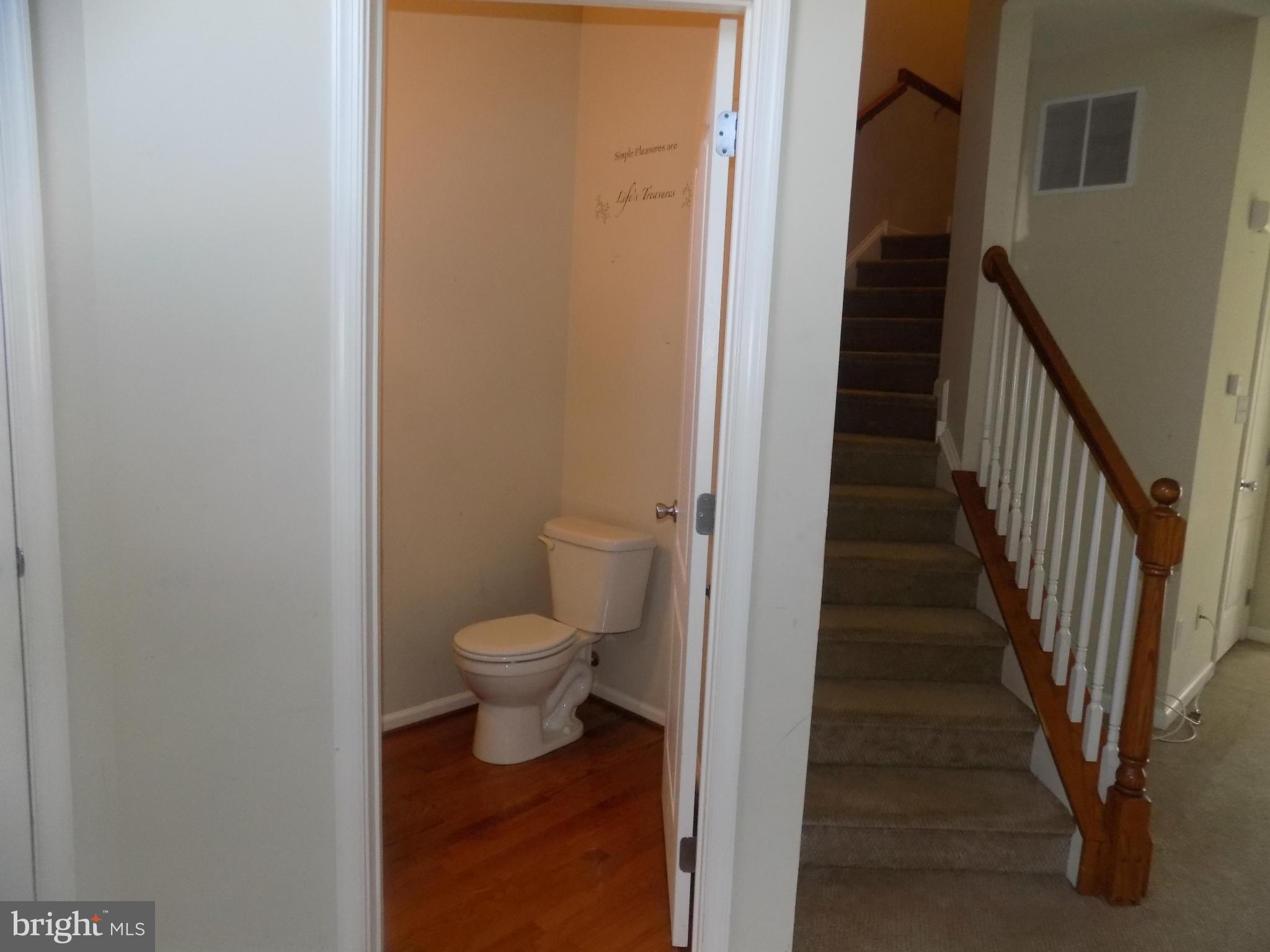 IVY HILLS - Residential Lease