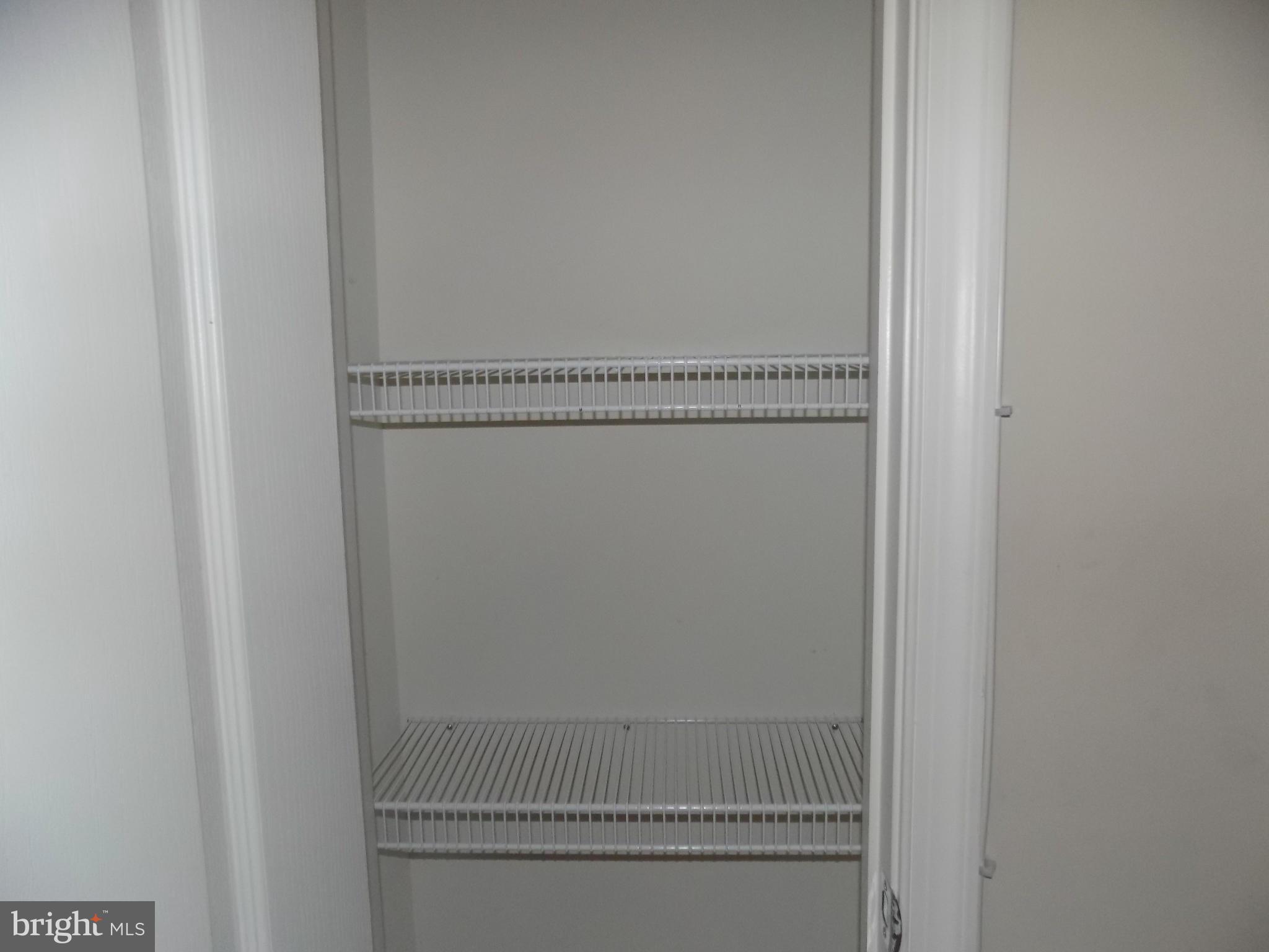 IVY HILLS - Residential Lease