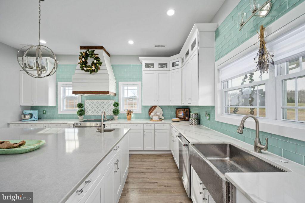 EAGLE BAY - Residential