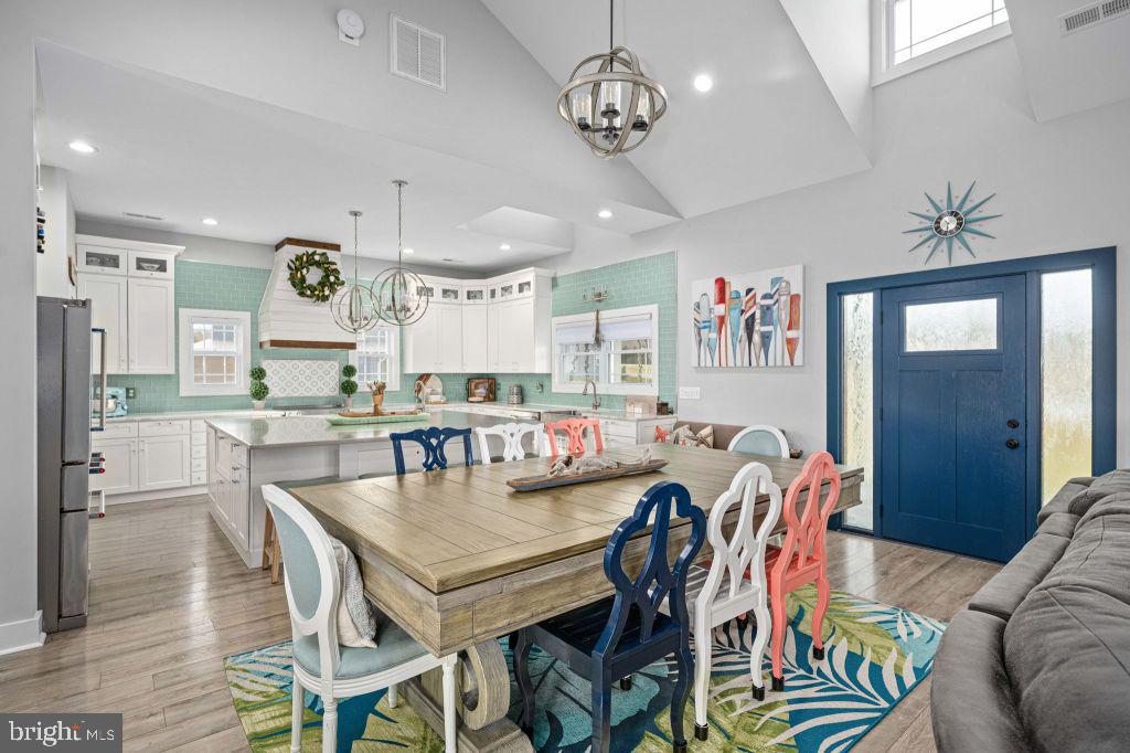 EAGLE BAY - Residential