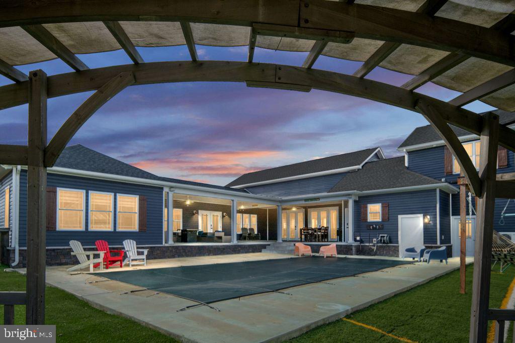 EAGLE BAY - Residential