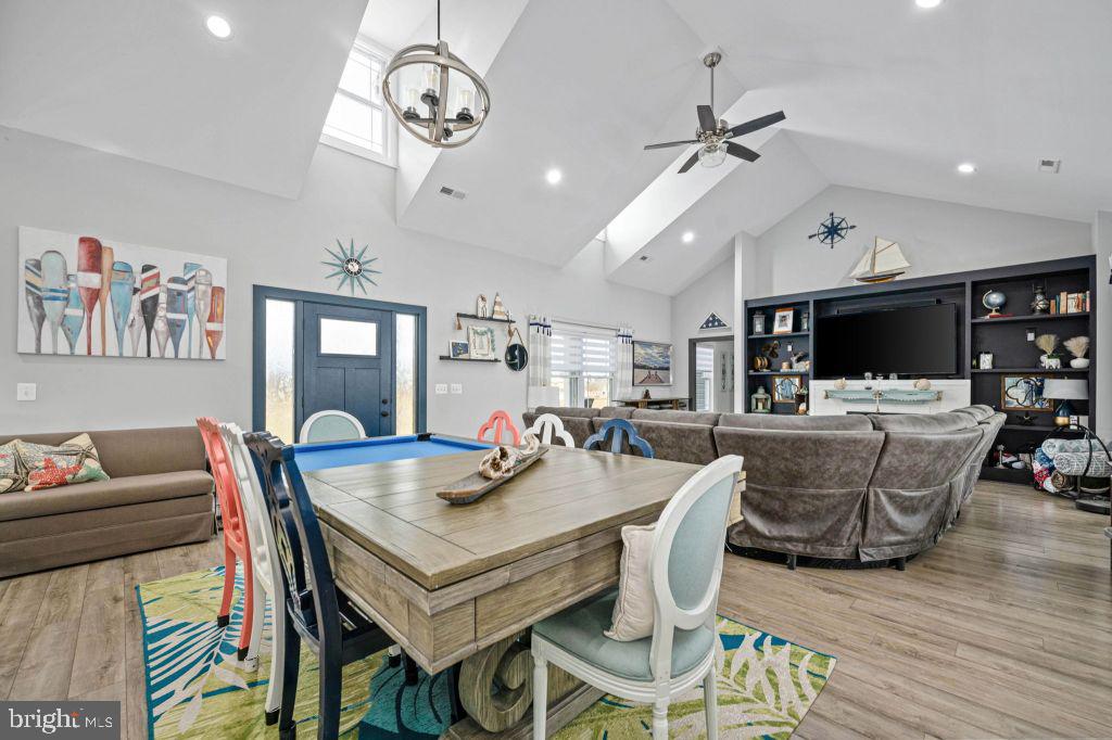 EAGLE BAY - Residential