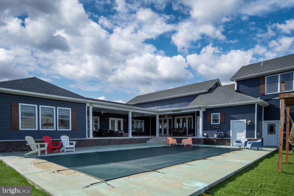 EAGLE BAY - Residential