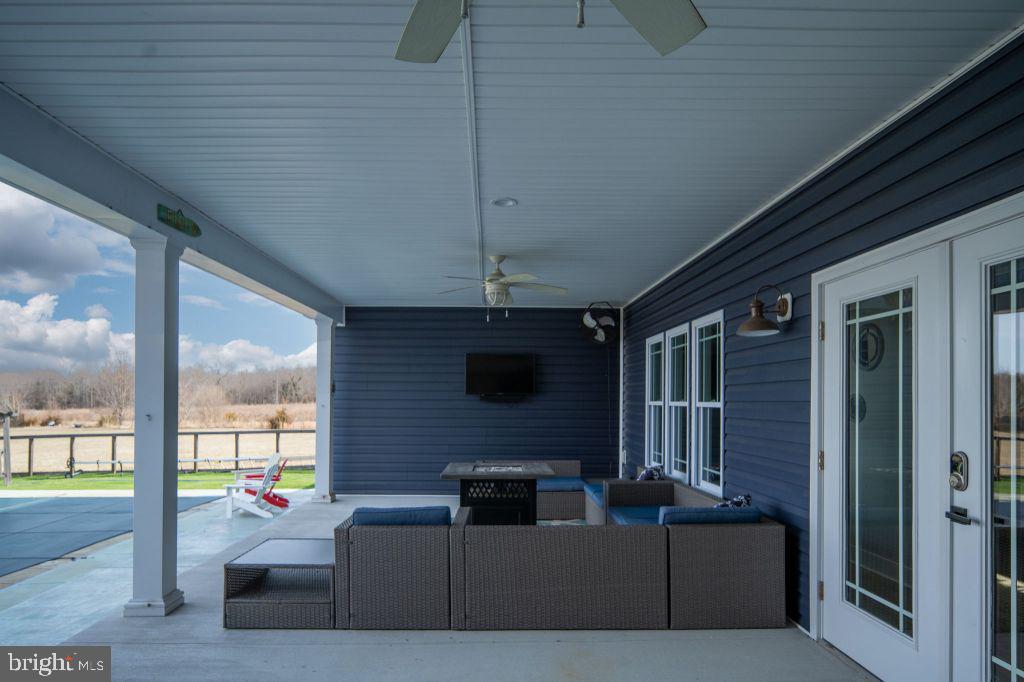 EAGLE BAY - Residential