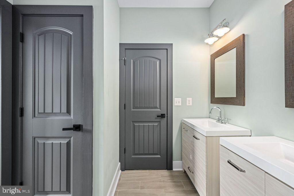 EAGLE BAY - Residential