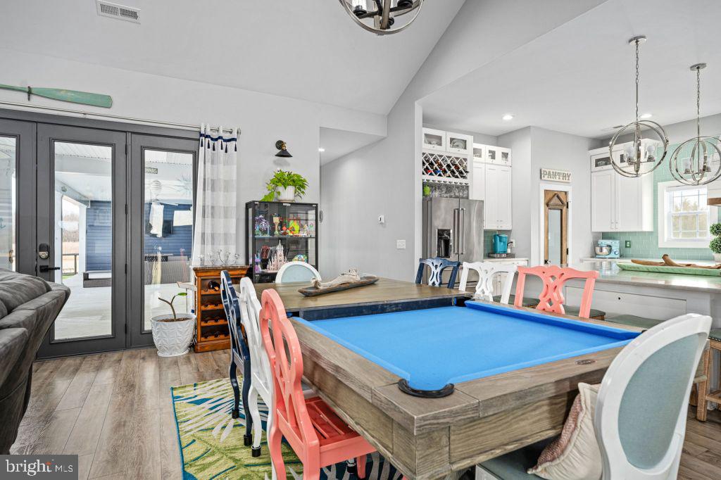 EAGLE BAY - Residential