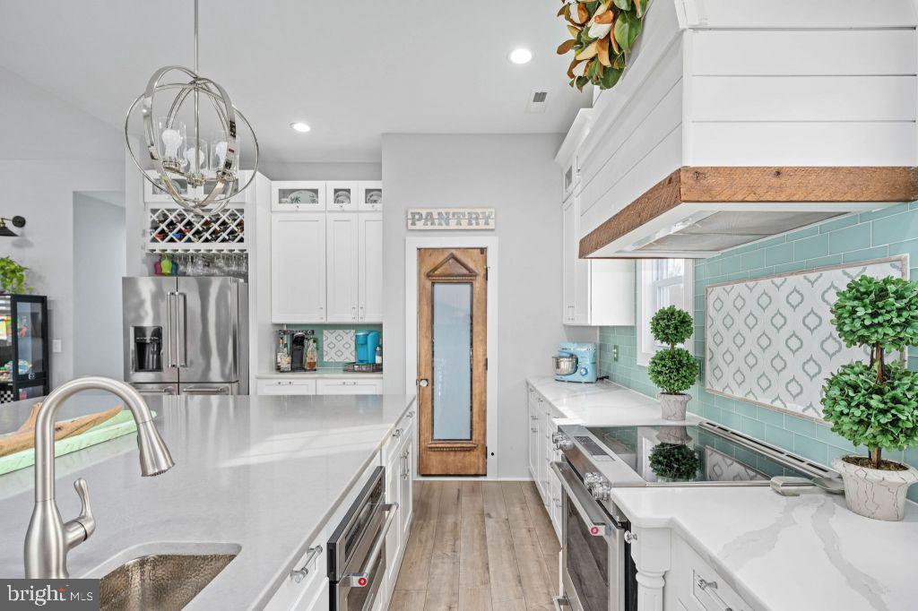 EAGLE BAY - Residential