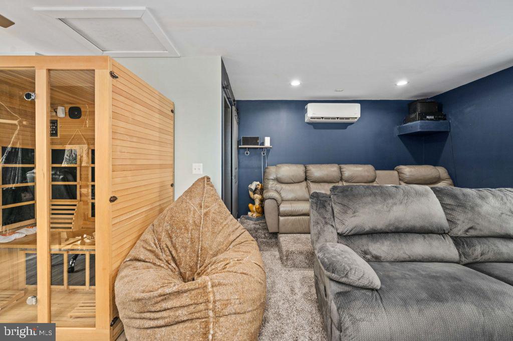 EAGLE BAY - Residential