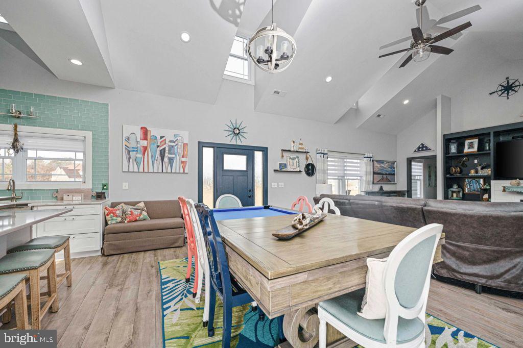 EAGLE BAY - Residential