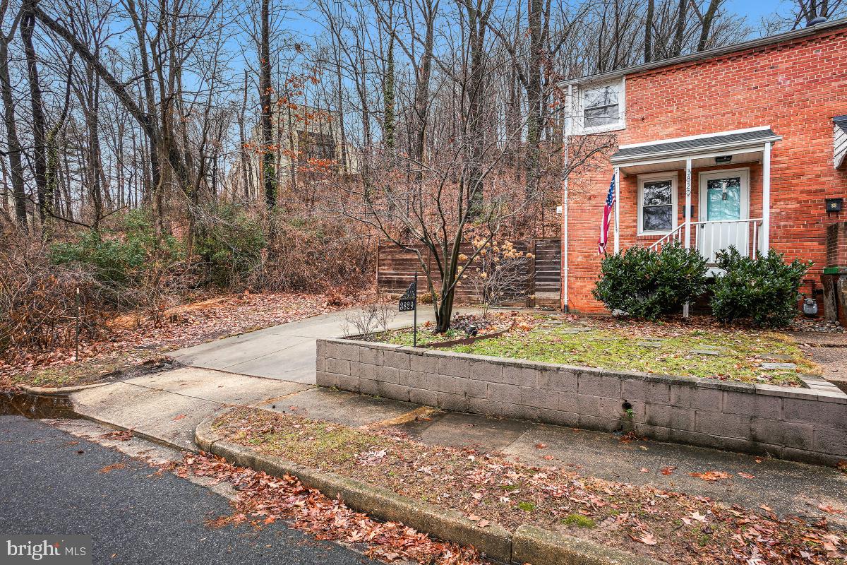 3829 S FOUR MILE RUN DRIVE