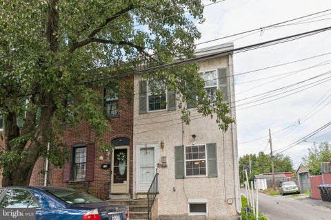 Photo of 917 Jackson Street, NORRISTOWN, PA 19401 (MLS # PAMC2193574)