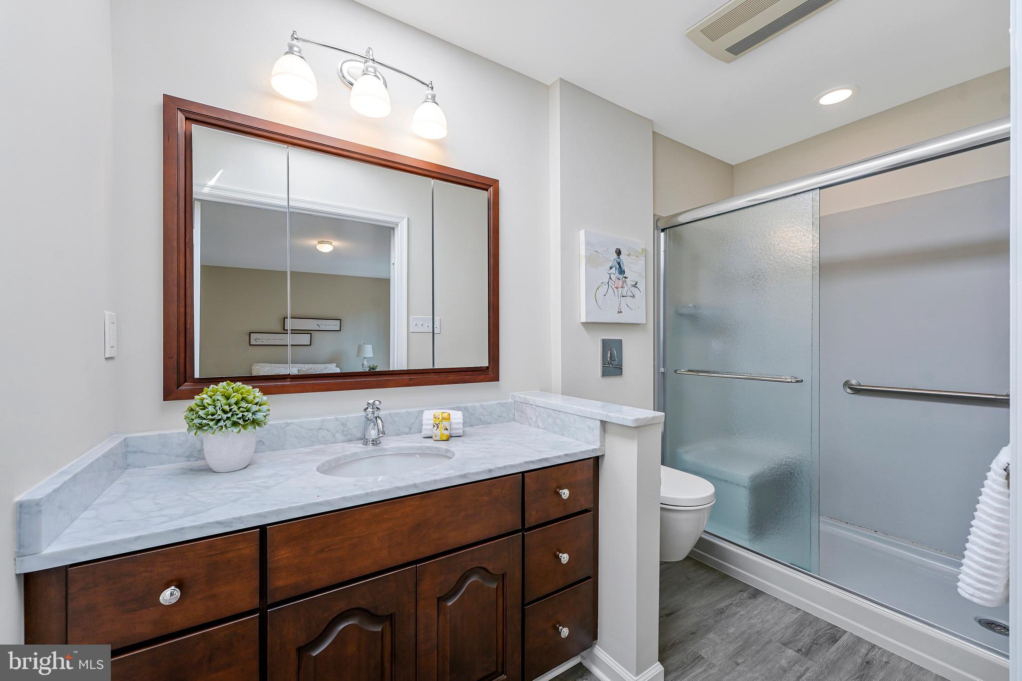 SOUTH RUN OAKS - Residential