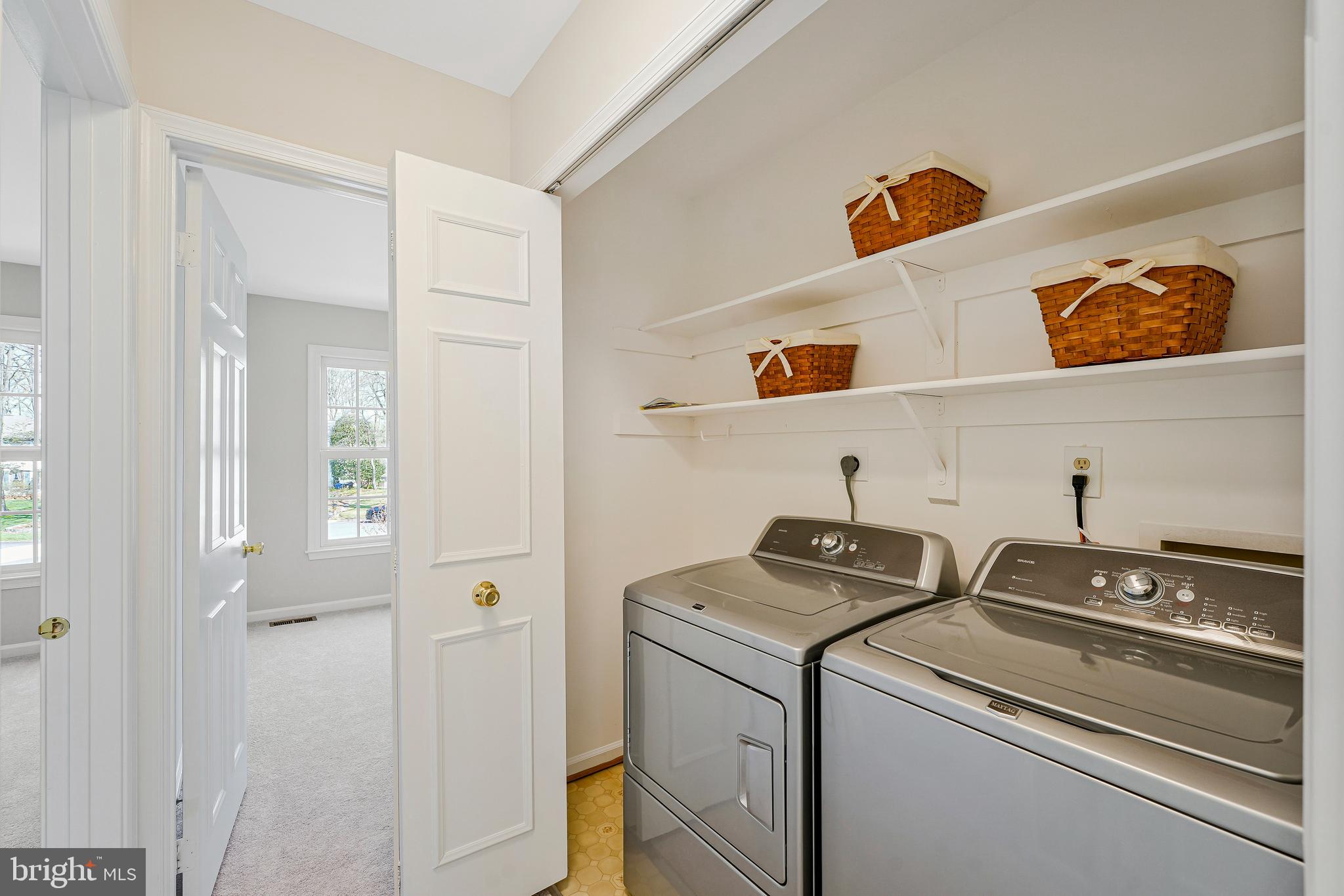 SOUTH RUN OAKS - Residential