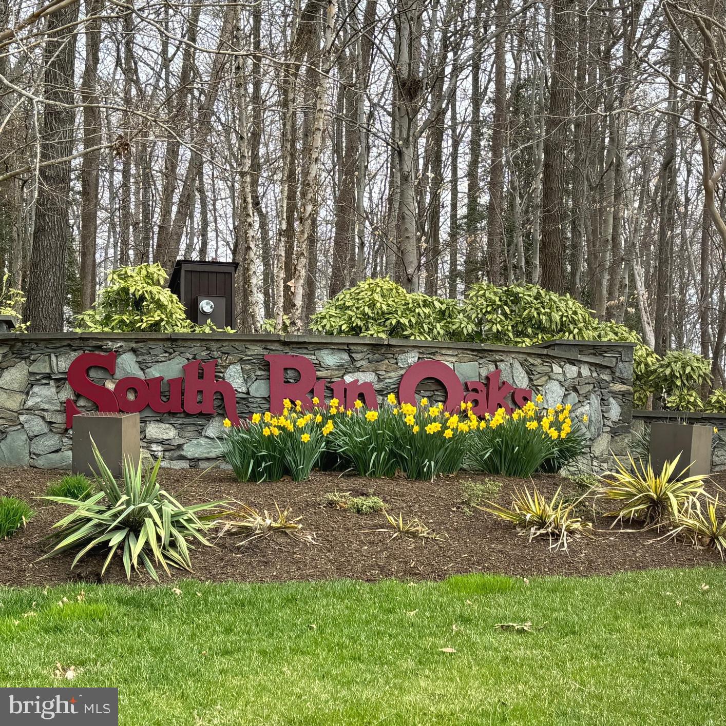 SOUTH RUN OAKS - Residential