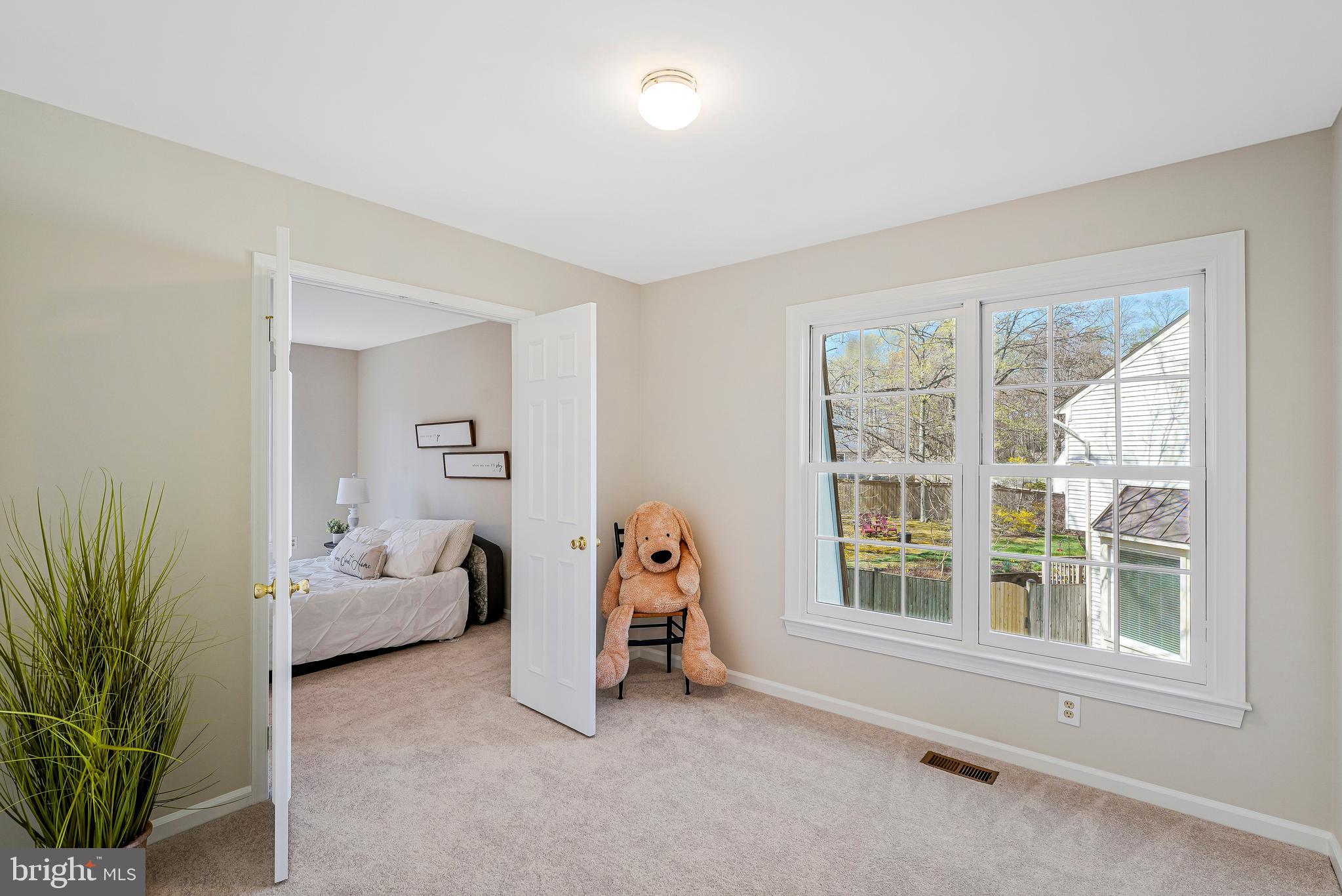 SOUTH RUN OAKS - Residential