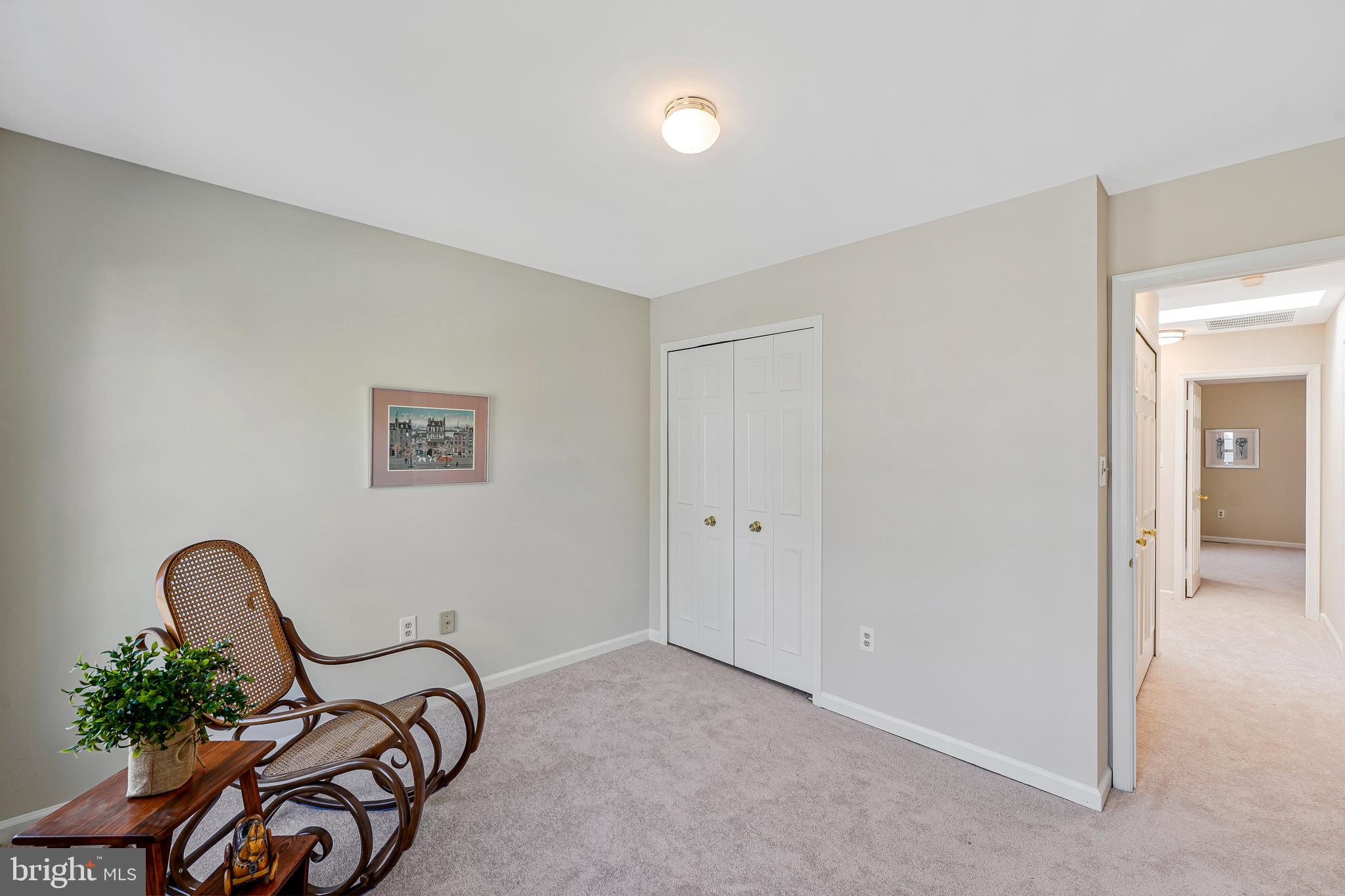 SOUTH RUN OAKS - Residential