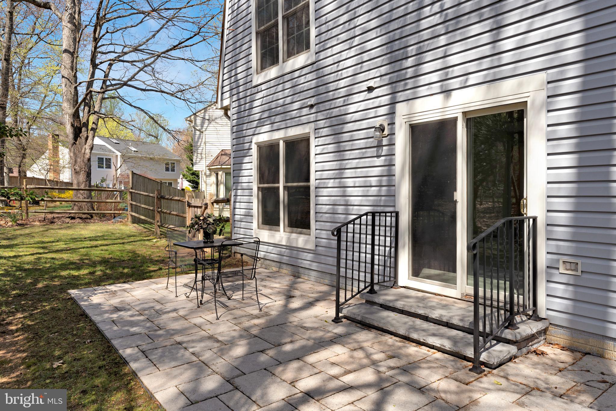 SOUTH RUN OAKS - Residential