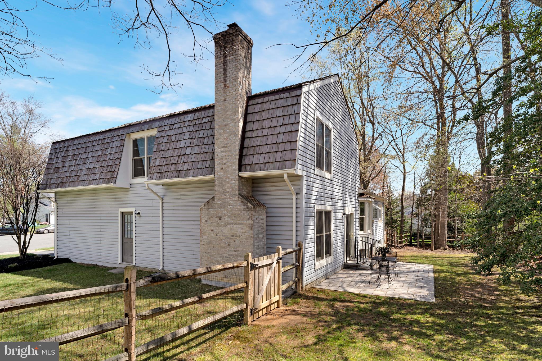 SOUTH RUN OAKS - Residential