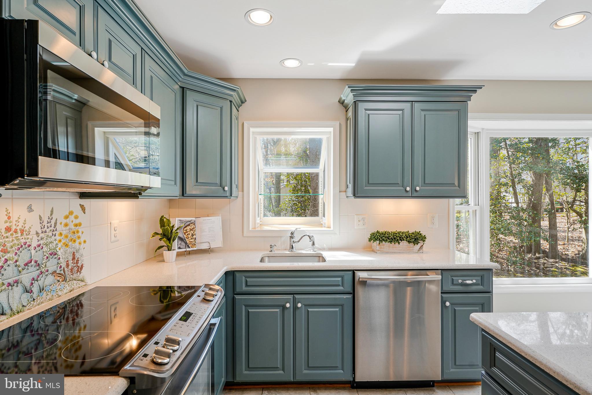 SOUTH RUN OAKS - Residential