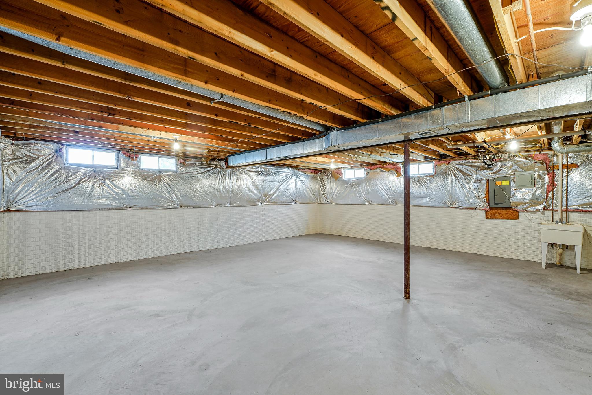 SOUTH RUN OAKS - Residential