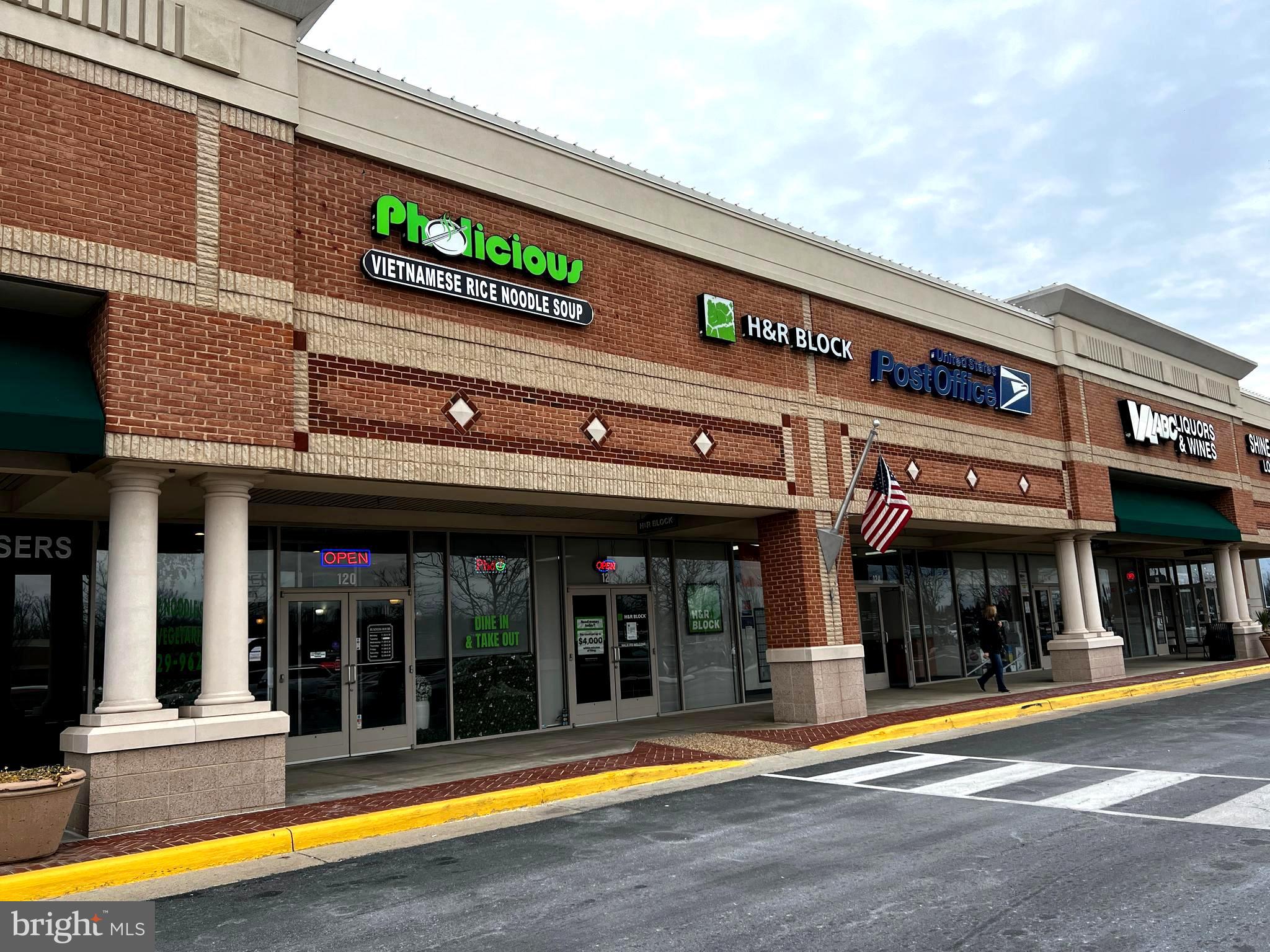 43150 BROADLANDS CENTER