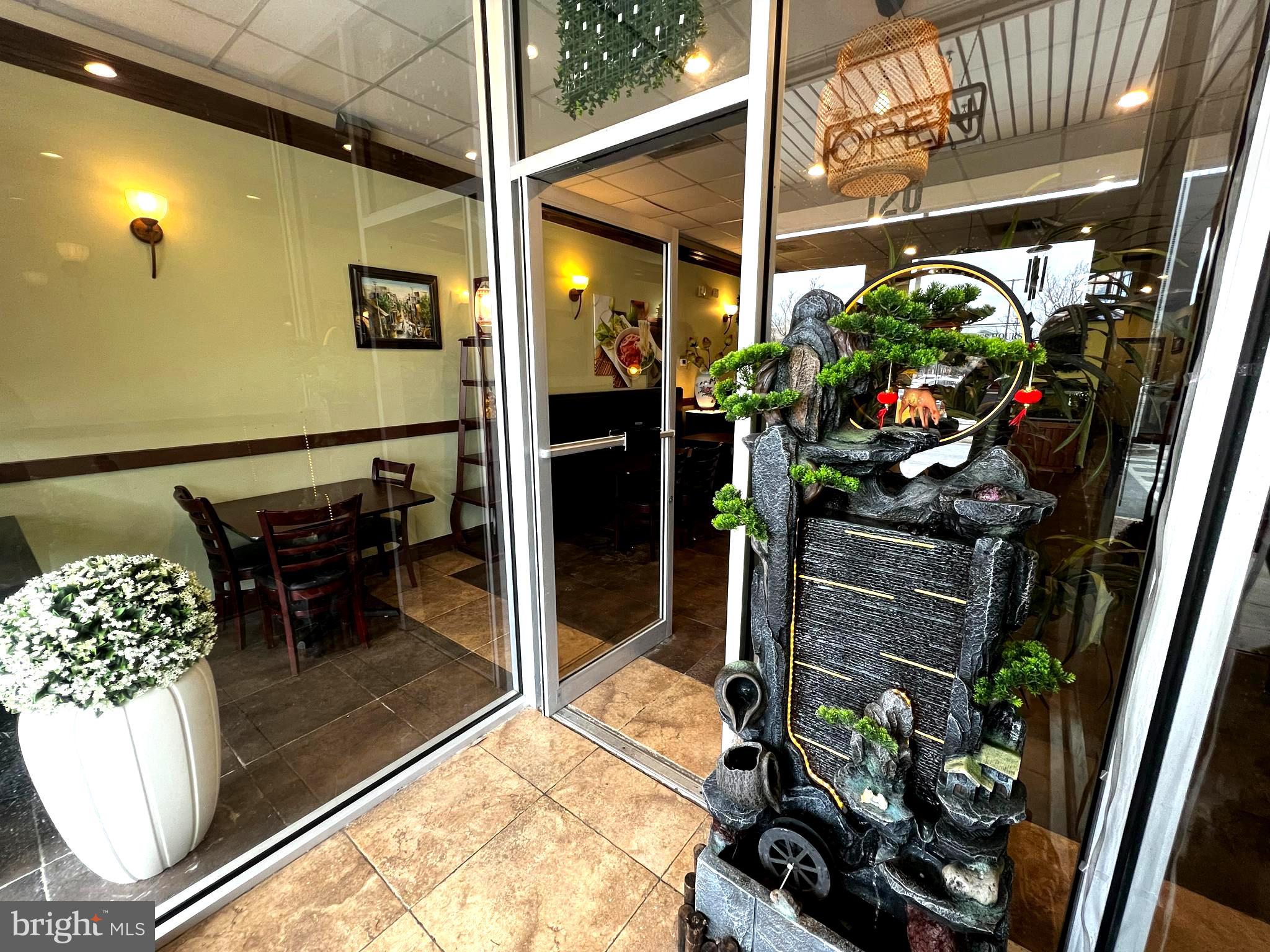 43150 BROADLANDS CENTER