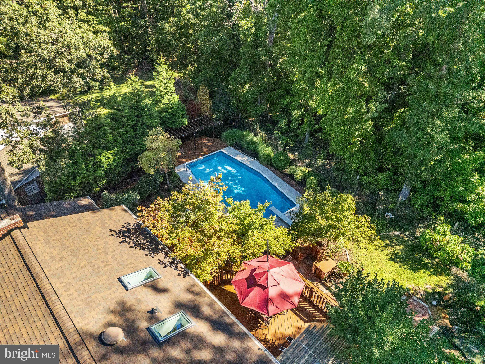 441 DEERWOOD DRIVE