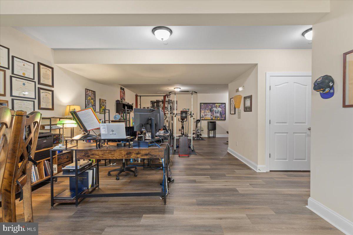 OAKLAND HALL - Residential