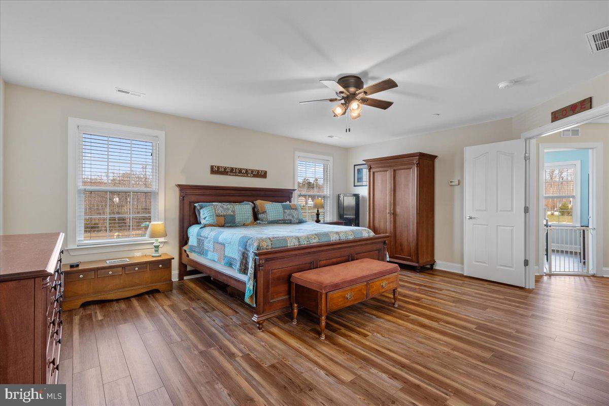 OAKLAND HALL - Residential