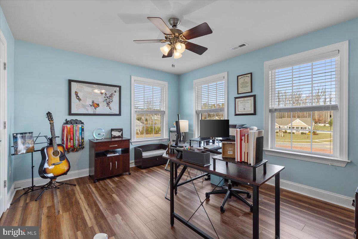 OAKLAND HALL - Residential