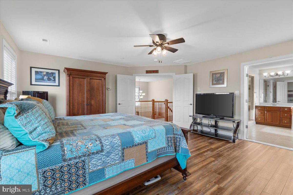 OAKLAND HALL - Residential