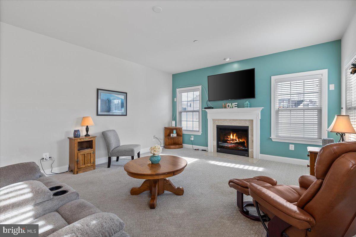 OAKLAND HALL - Residential