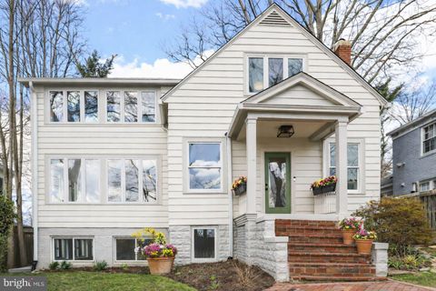 5045 CATHEDRAL AVENUE NW WASHINGTON DC 20016