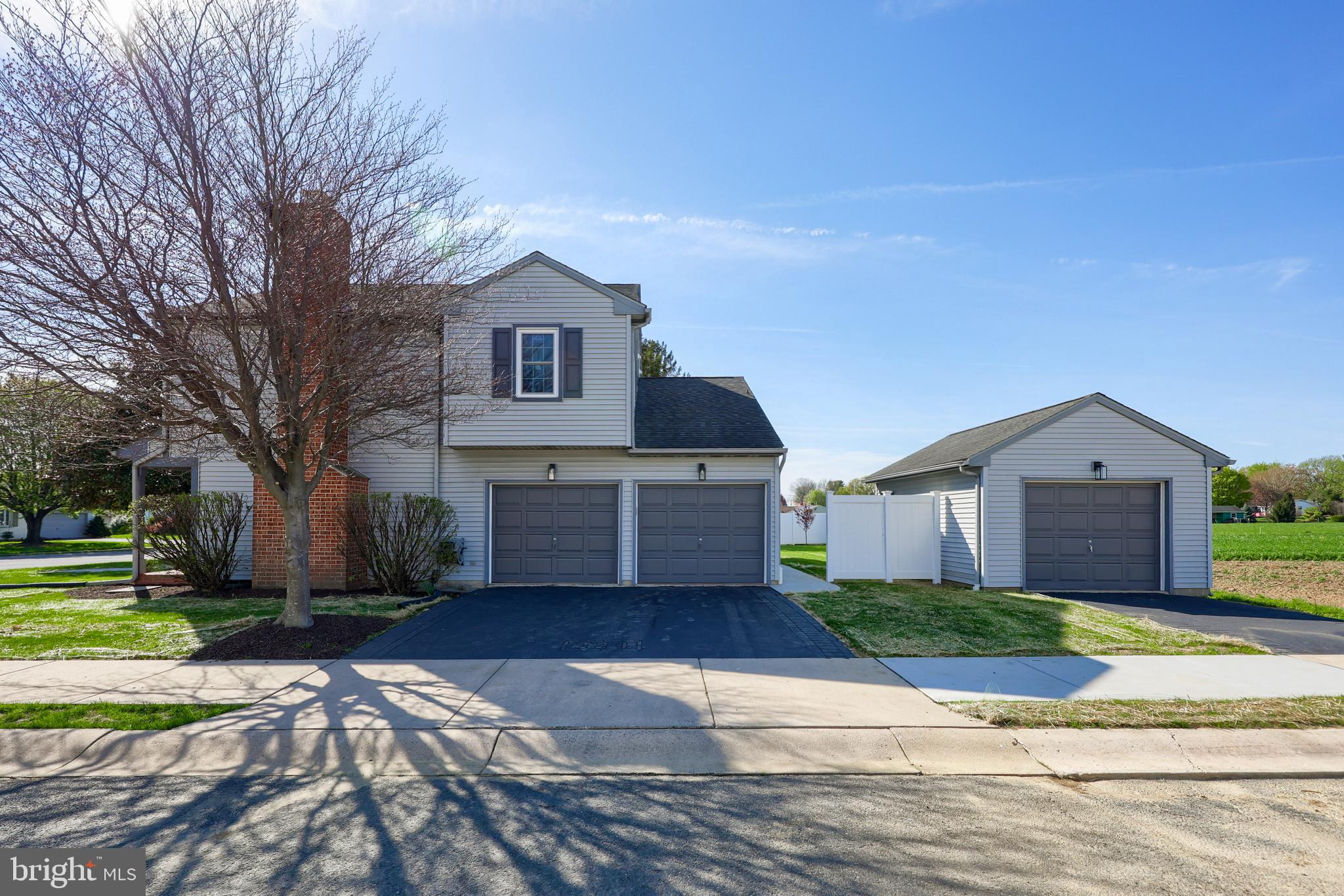 ASHLEA GARDENS - Residential