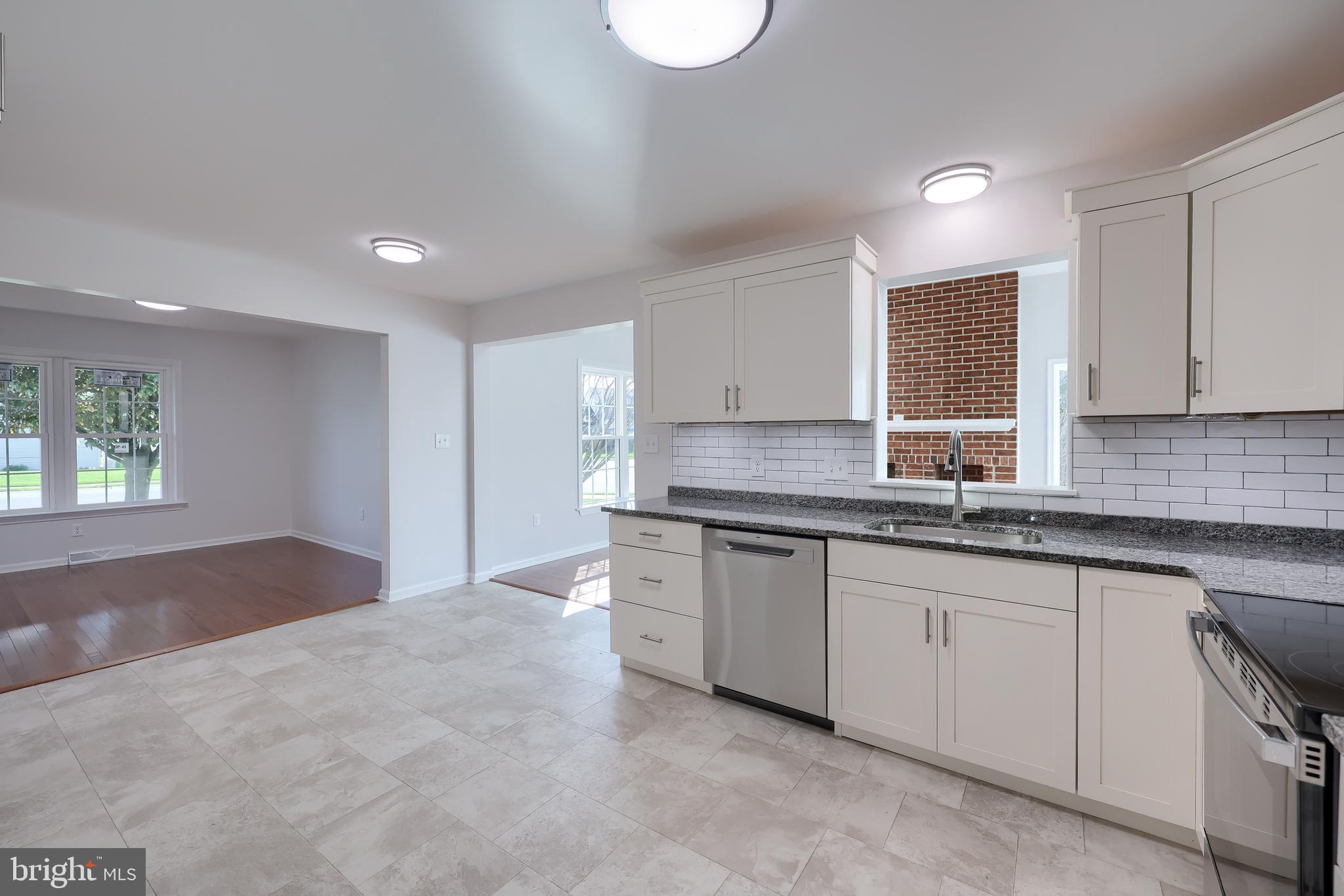 ASHLEA GARDENS - Residential