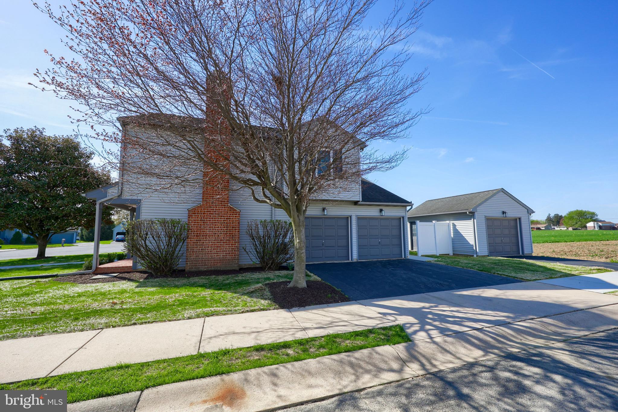 ASHLEA GARDENS - Residential