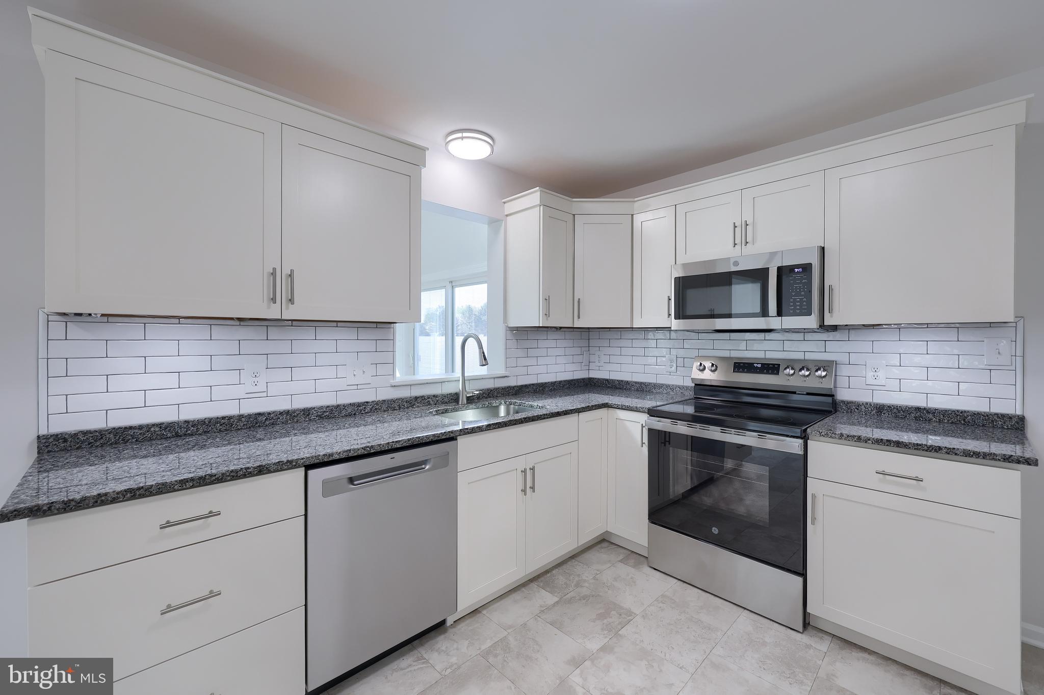 ASHLEA GARDENS - Residential