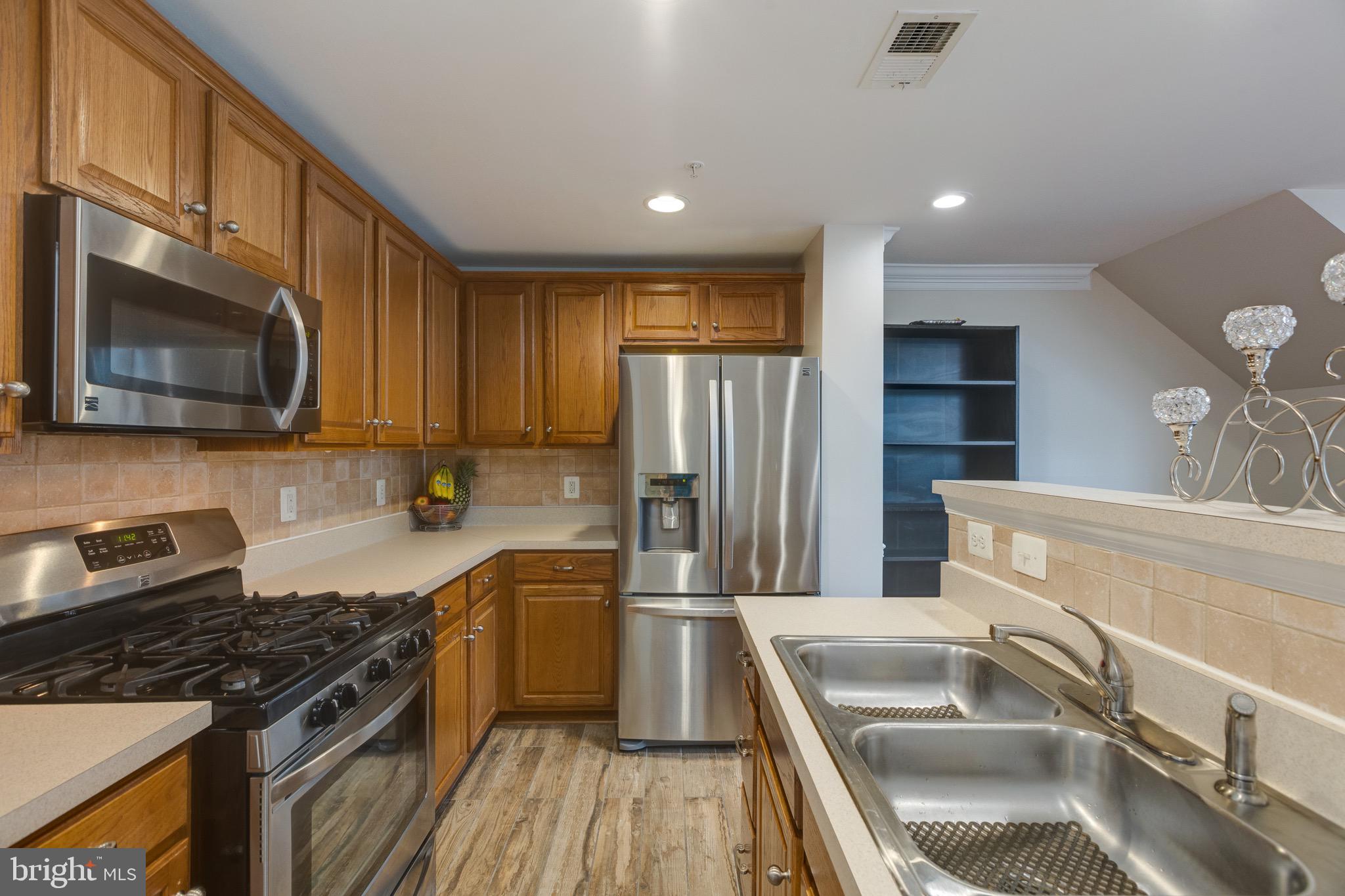 COUNTY CENTER CONDOS - Residential