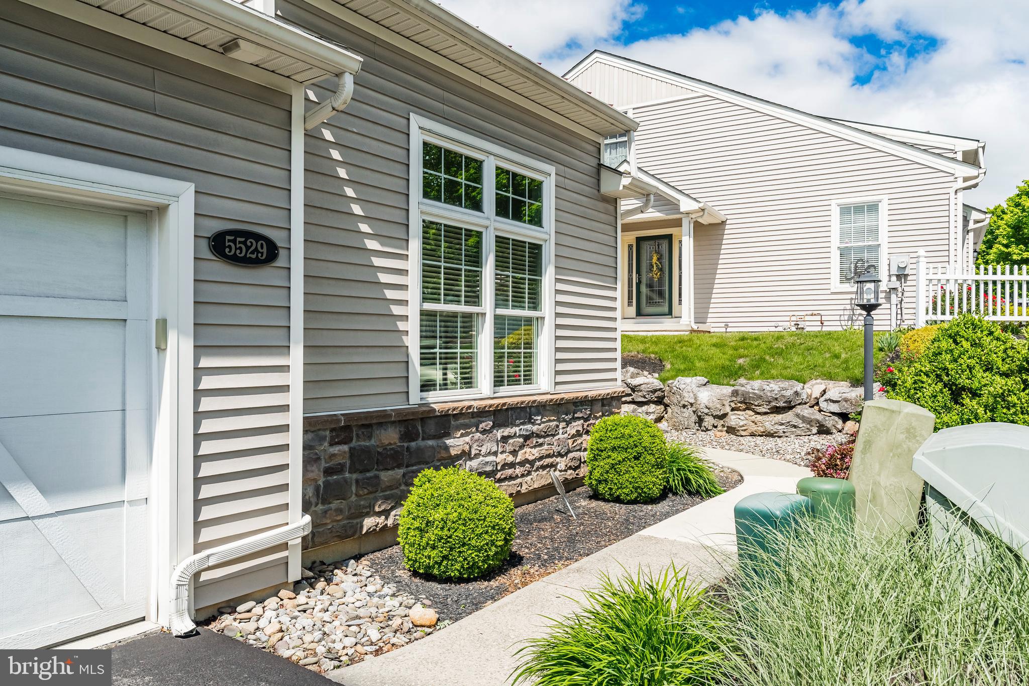 5529 BRIAR LANE