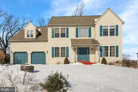 902 BEDFORD AVENUE READING PA 19607